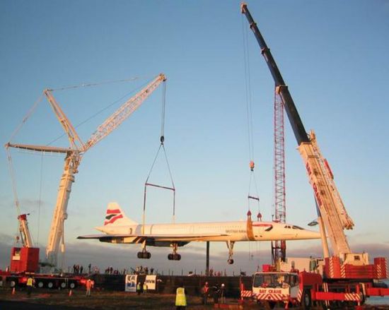 Concorde being placed on display at New York City in 2004