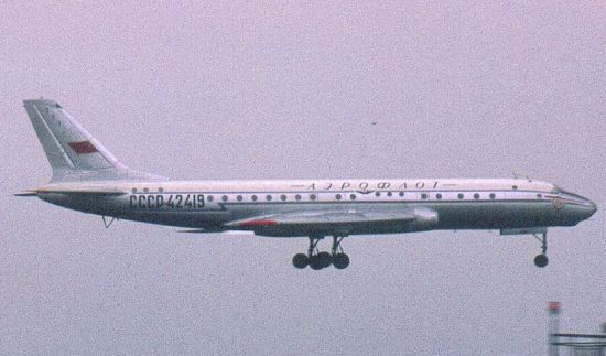 Tu-104