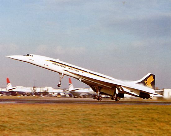 Concorde in Singapore Airlines livery